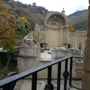Asador De La Plaza Vieja Apartamento Cazorla