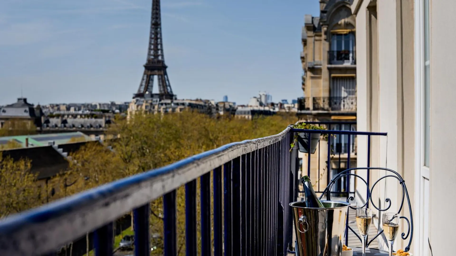 Hotel Duquesne Eiffel Paris 3*,