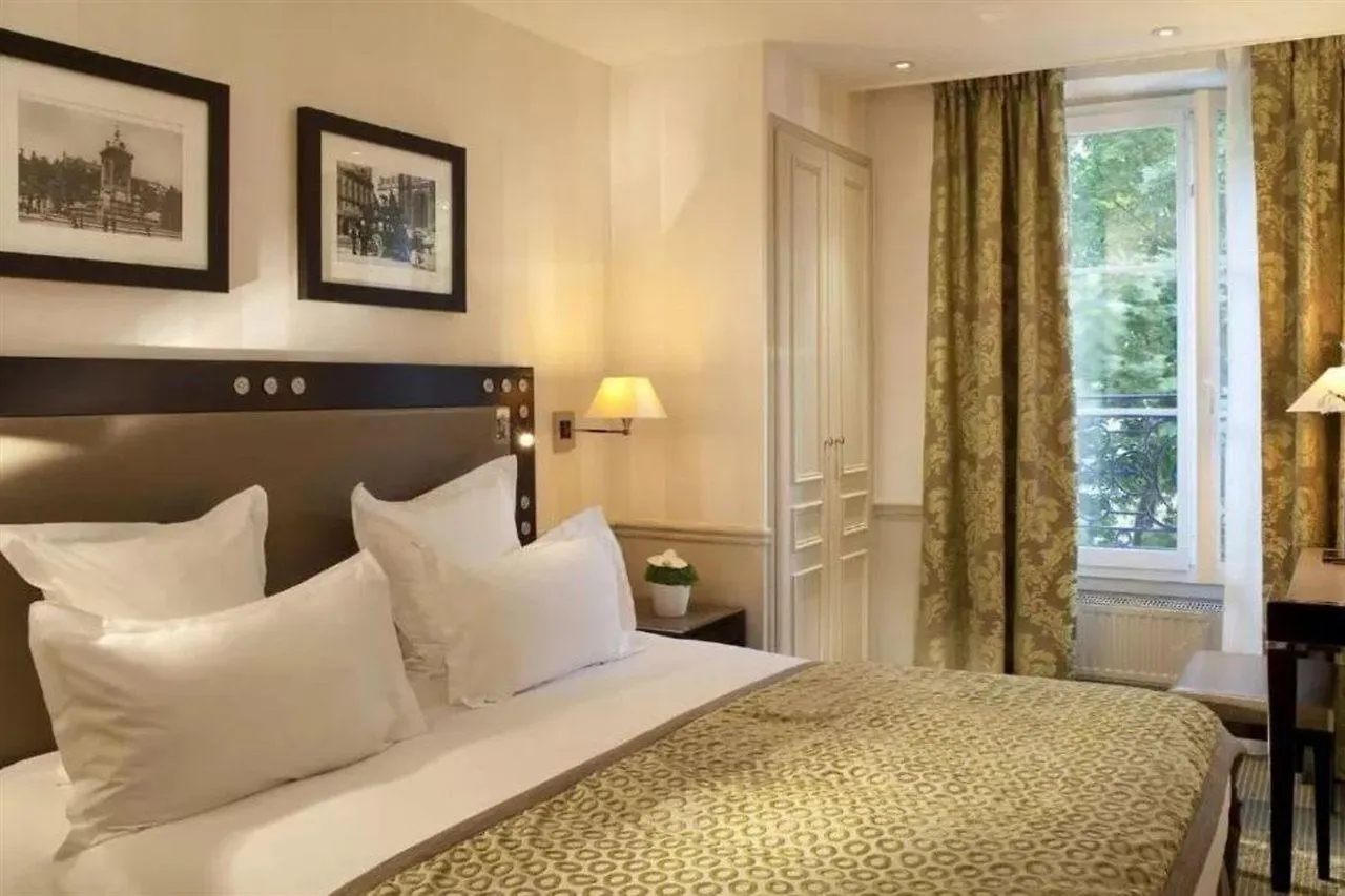 Hotel Duquesne Eiffel Paris